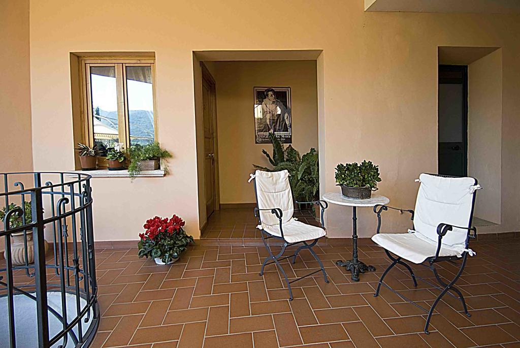 Albergo Villa Cristina Spoleto Kültér fotó